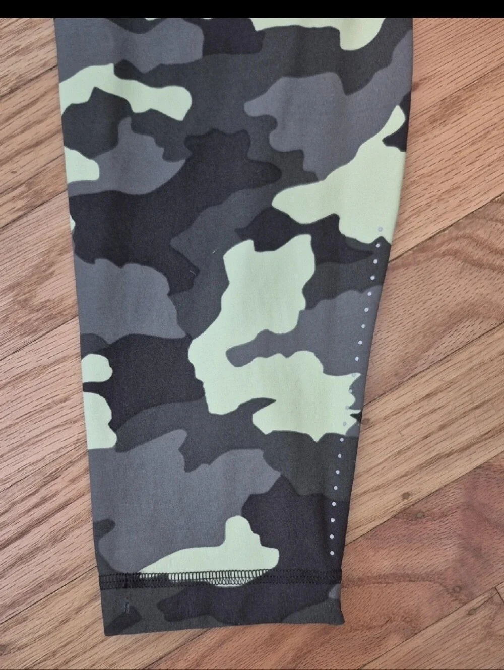 NWOT Lululemon Green Camo Leggings w Pockets Sz 14